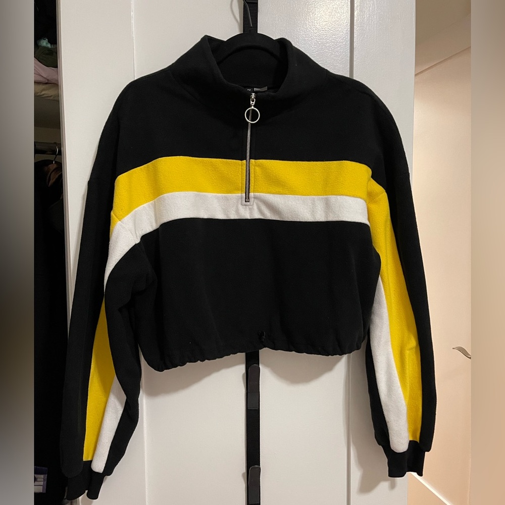 H&M Quarter Zip Up - Size Large